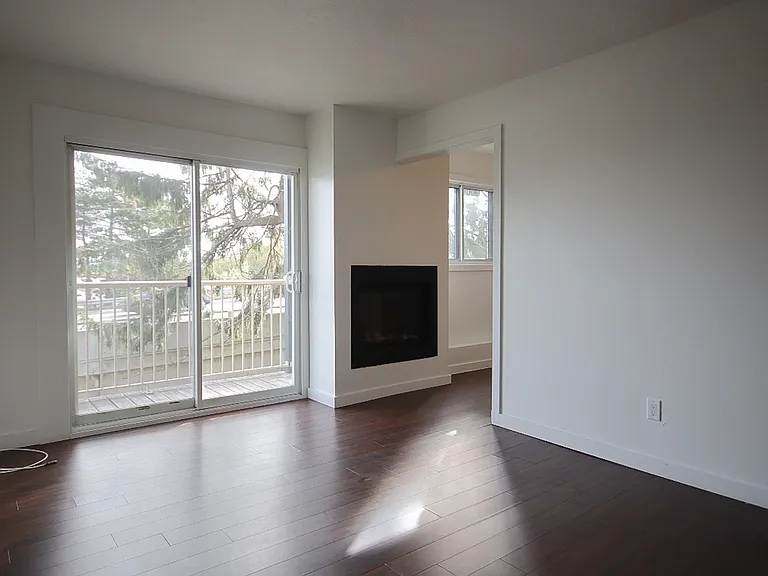 475 Lancaster St W #28 — Photo 17