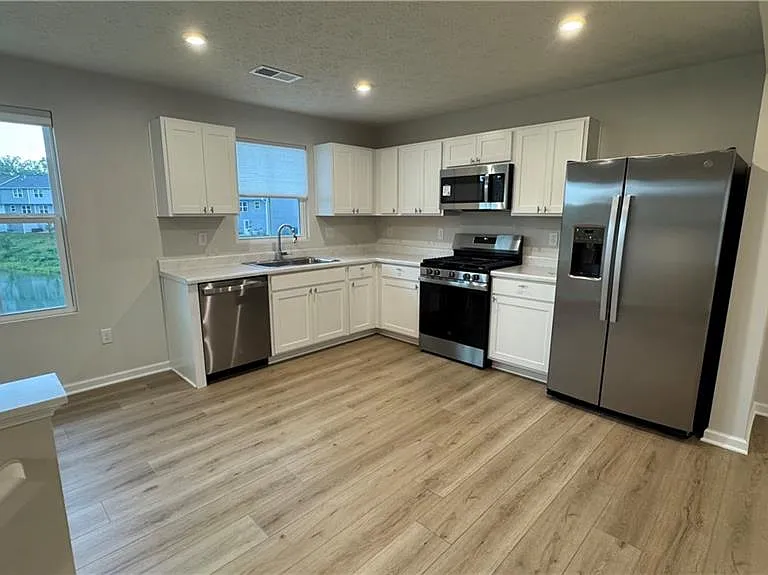 4034 Hemlock Ct — Photo 15