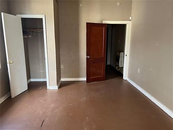 3rd image of 1221 Egania St