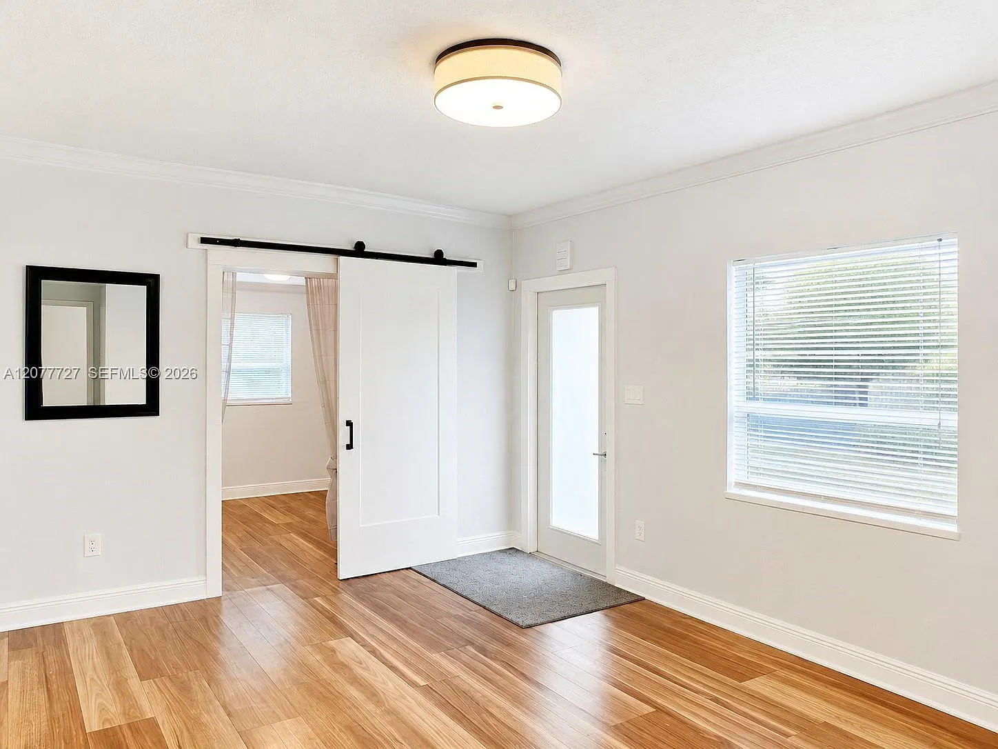 4 bed, 1408 sqft, $4,300 — Photo 2