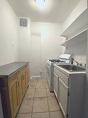 4th image of 75 E 2nd St #5R