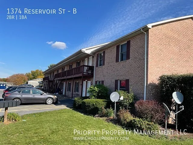 1374 Reservoir St #B — Photo 1