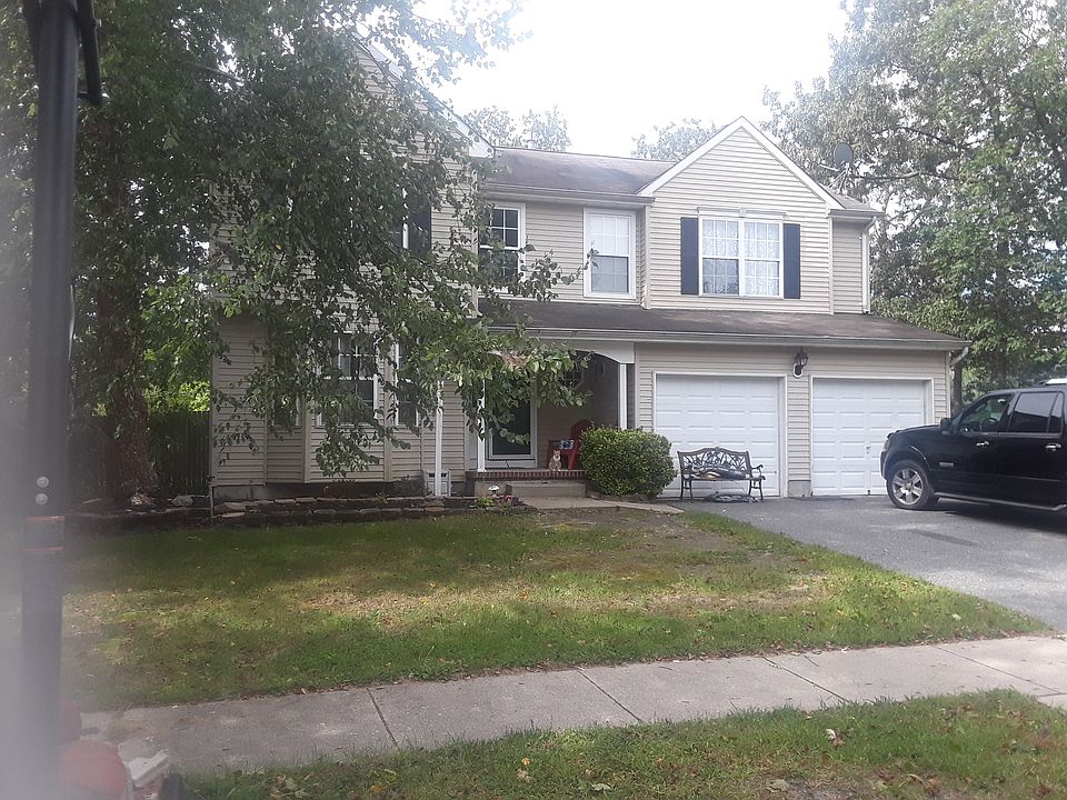 1st image of 8 S Olympia Dr