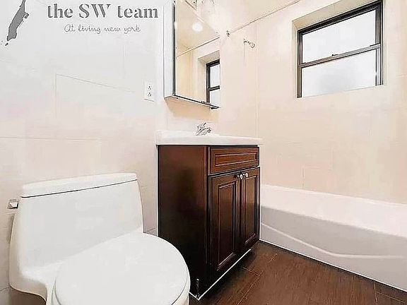 4th image of 78 Manhattan Ave #4CC