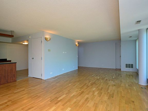 5th image of 2525 Wellington Ct APT 302