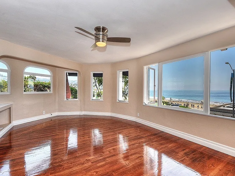 The Villas of Laguna Beach — Photo 7