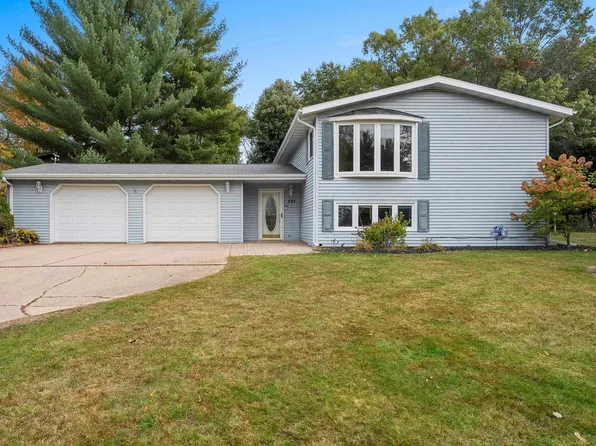 201 Alpine Dr, Shawano, WI 54166