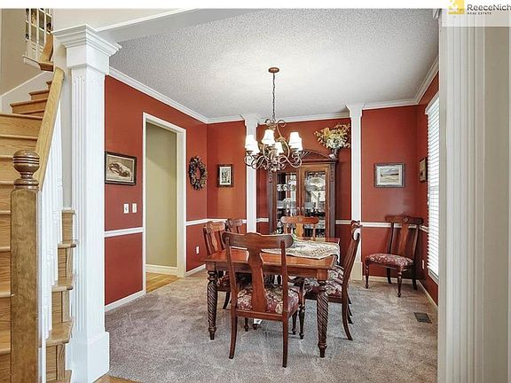 Elegant formal dining room