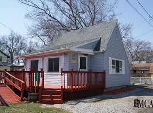 4345 7th St, Luna Pier, MI 48157