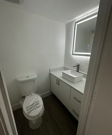 Unit Photo