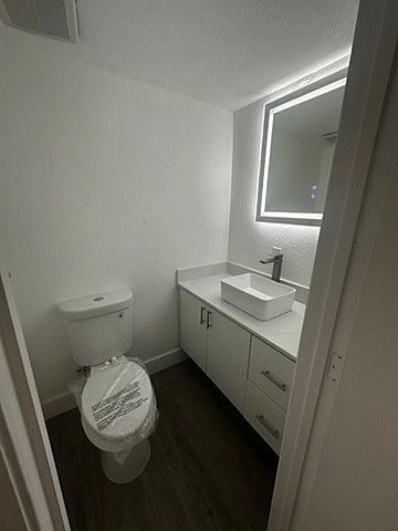 Unit Photo
