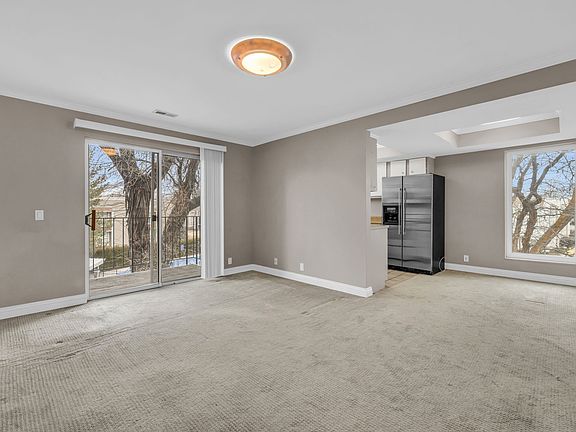 3rd image of 1015 E Quail Park Dr APT L