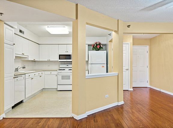 5th image of 7031 W Touhy Ave APT 308