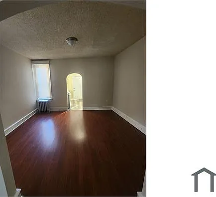 3 bed, 1100 sqft, $2,200 — Photo 4