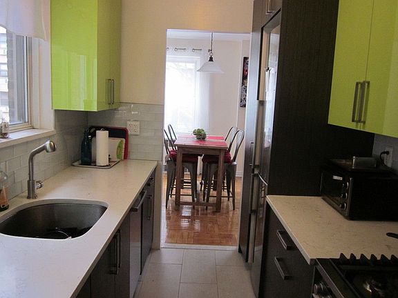 5th image of 7136 110th St APT 3F
