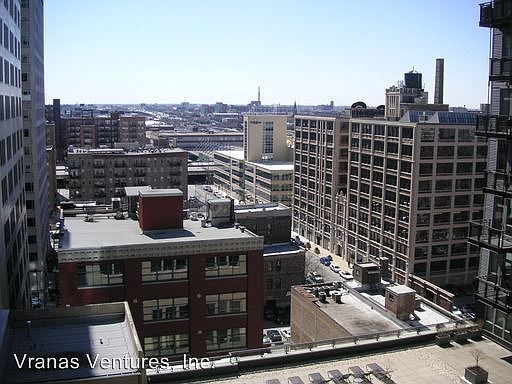 5th image of 565 W Quincy St Unit 1617