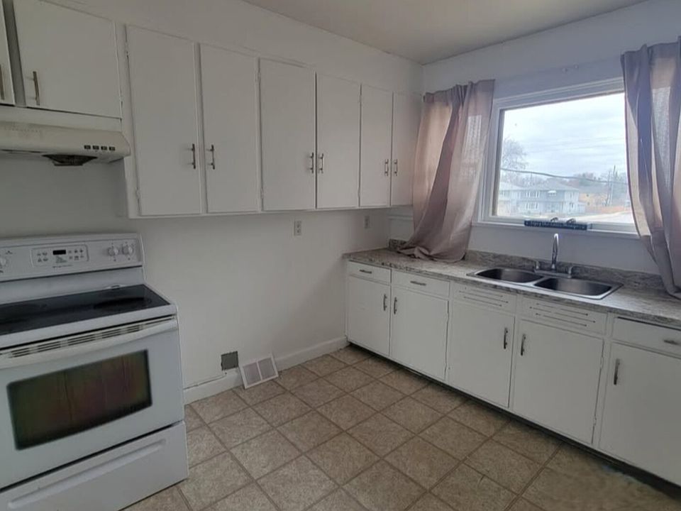 1st image of 315 Matheson Ave