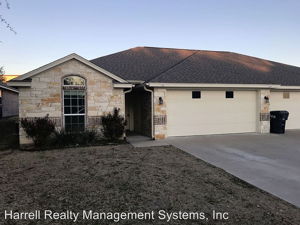 1st image of 209 Chapel Trail Cir Unit A