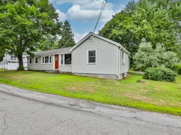 206 Snake Hill Rd, Ayer, MA 01432