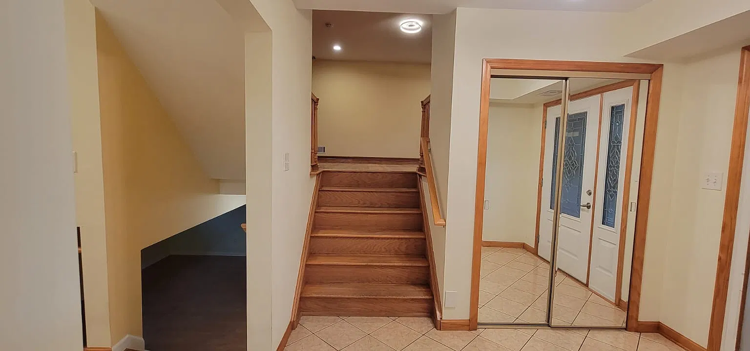 4 bed, $3,900 — Photo 3
