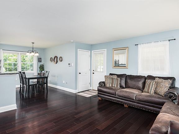 3rd image of 508 Dobbin Dr
