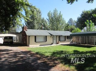 642 W Butterfield St, Weiser, ID 83672