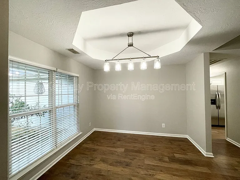 1391 Watsonia Dr — Photo 4