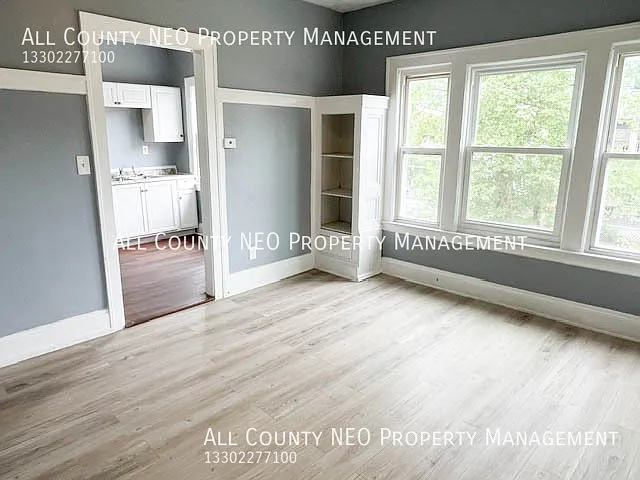 739 E 127th St #UPPER — Photo 2