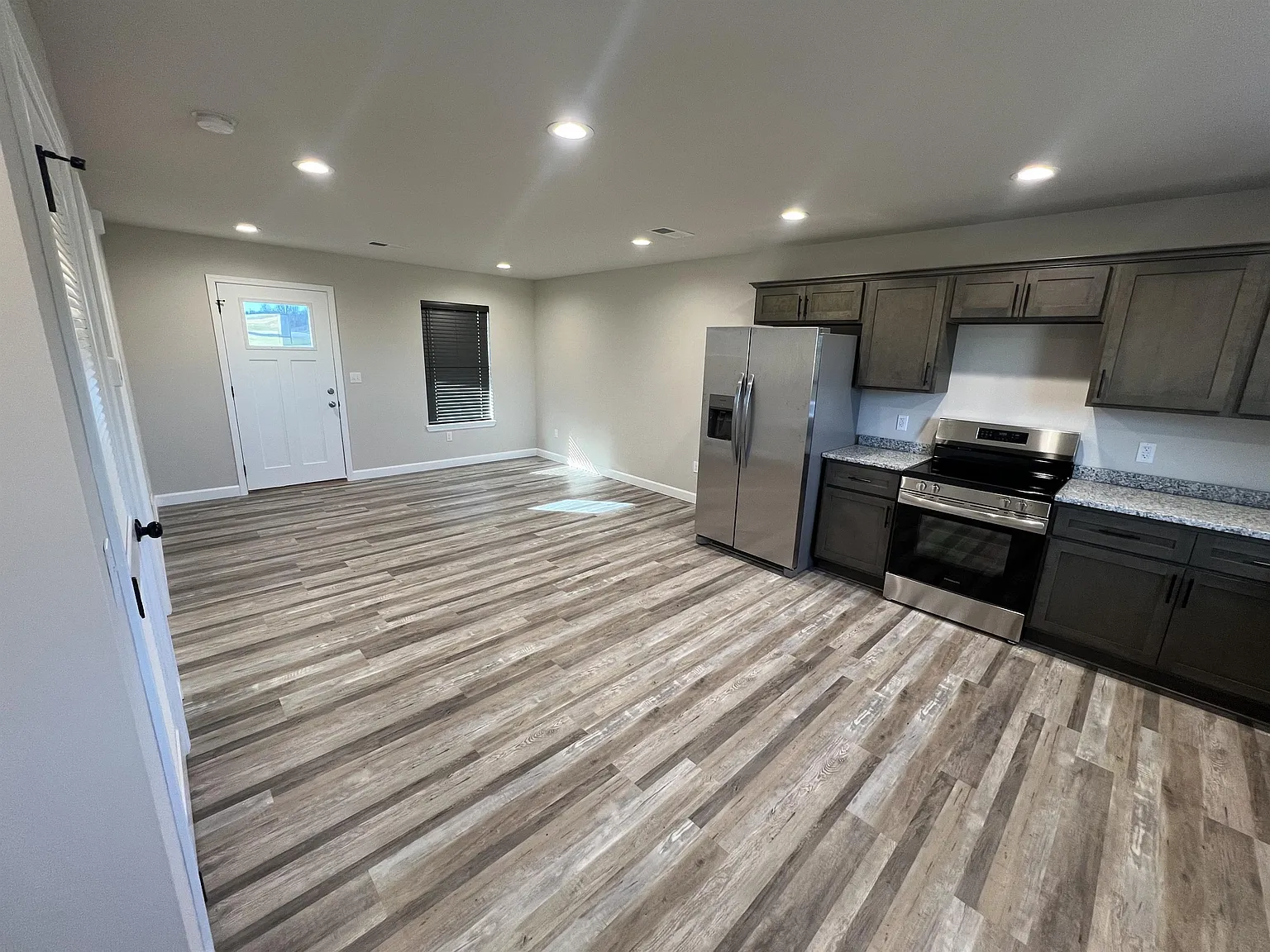 230 New Oak Dr — Photo 3