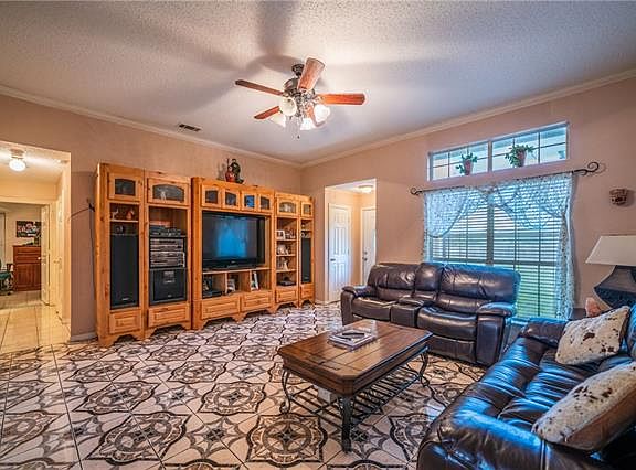 4th image of 803 Rock Creek Ln