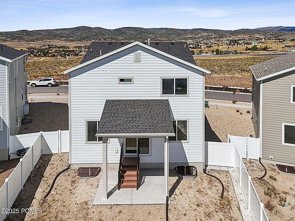 5th image of 7197 Woods Rose Dr