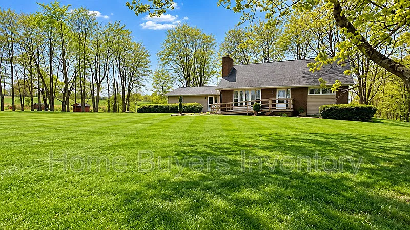 5 bed, 2.5 bath, 1980 sqft, $2,350 — Photo 2