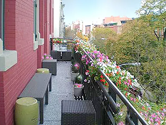 Sold by Levan Real Estate | media 17