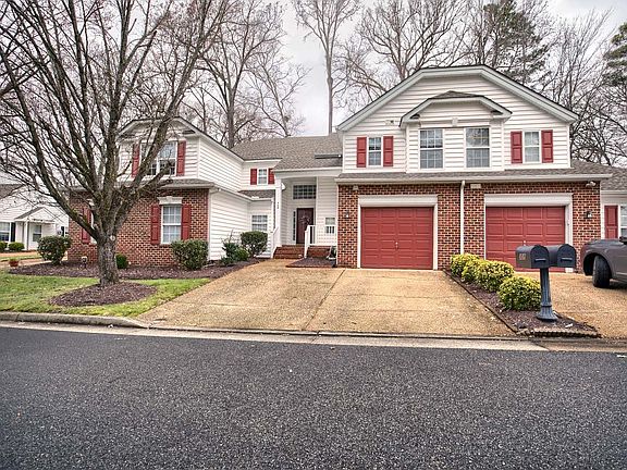 4th image of 308 Charleston Way