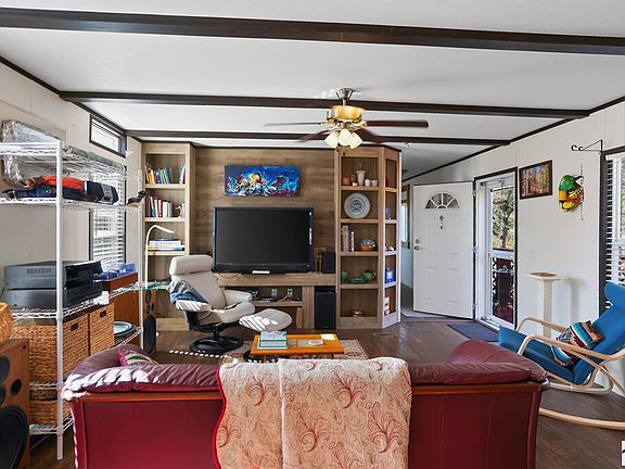 3rd image of 2592 Comanche Dr
