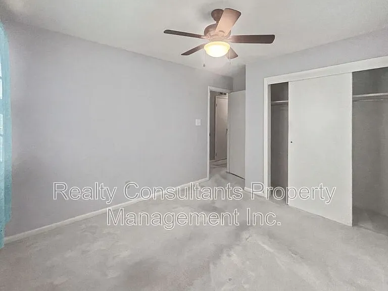 3222 S Elm Eugene St — Photo 8