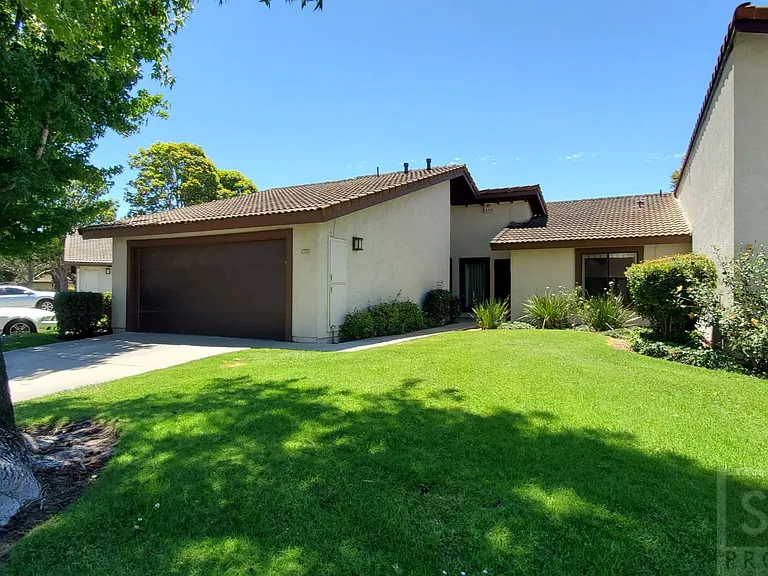1231 Jackie Ln — Photo 1