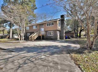 913 S Myrtle Dr, Surfside Beach, SC 29575