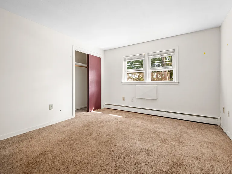 35 Deerfield Ct #C1 — Photo 7