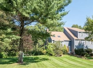 6 Mitchell Dr, Foxboro, MA 02035