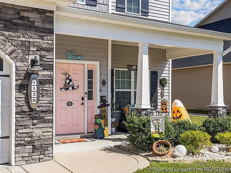 130 Weston Woods St — Photo 2