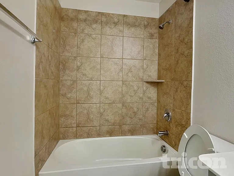 1125 Waggoner Dr — Photo 17