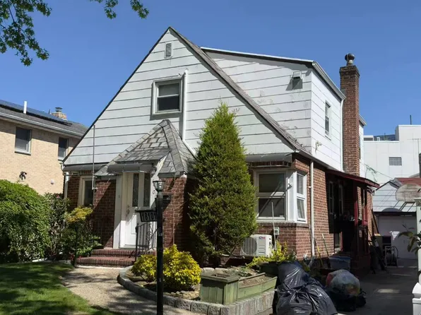 18101 64th Ave, Fresh Meadows, NY 11365