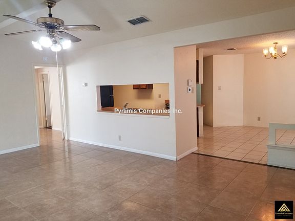 5th image of 6900 Sunshine Tree Dr