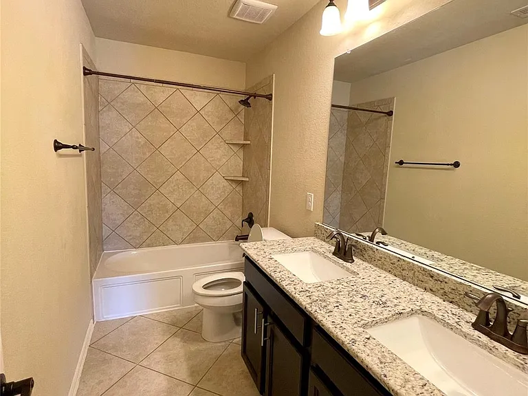 14831 Raleighs Meadow Ct — Photo 26