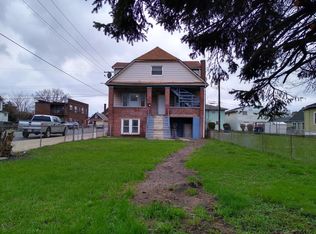 3734 Deal St #2F, East Chicago, IN 46312