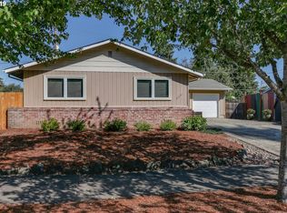 2361 Dornoch St, Springfield, OR 97477