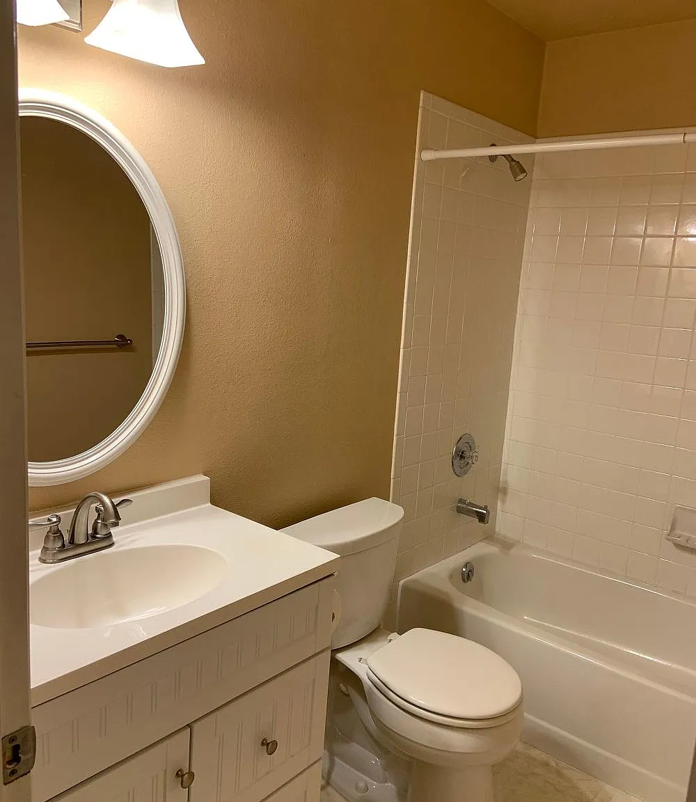 3 bed, $4,000 — Photo 4