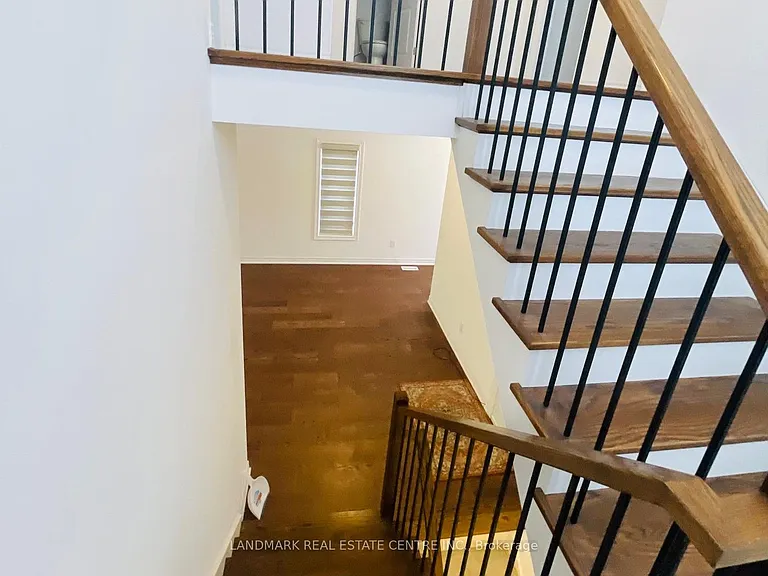 31 Autumn Ave — Photo 6