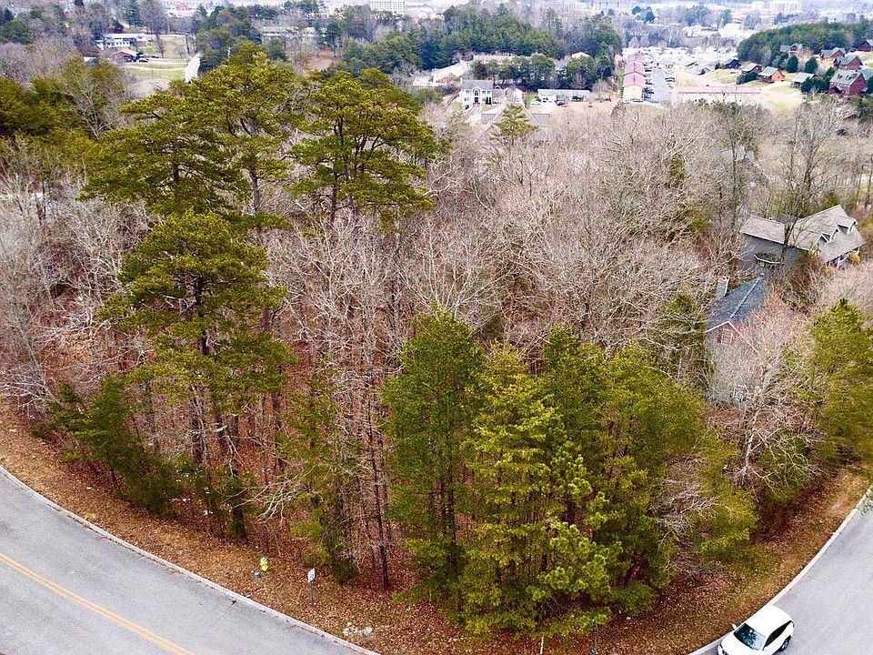 1st image of Kings Hills Blvd